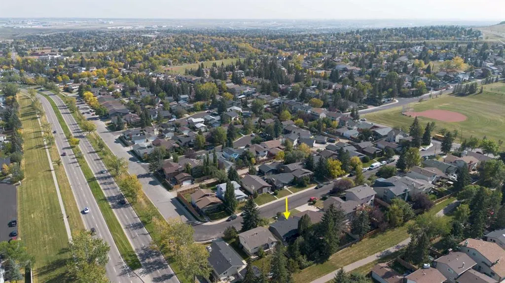 39 Bearberry Crescent NW