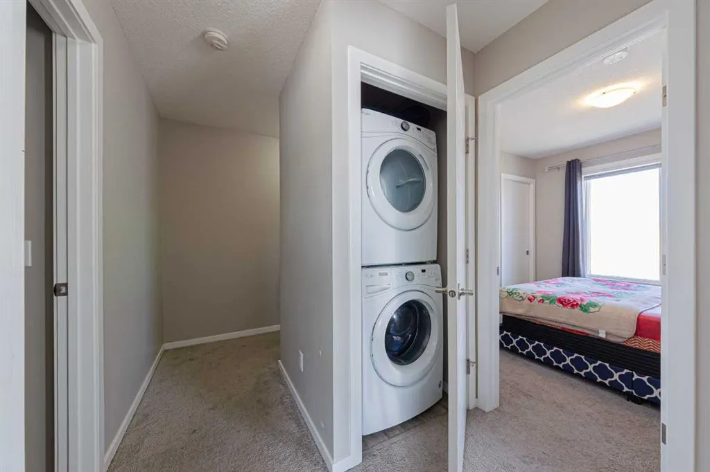 515 Redstone Walk NE, #202