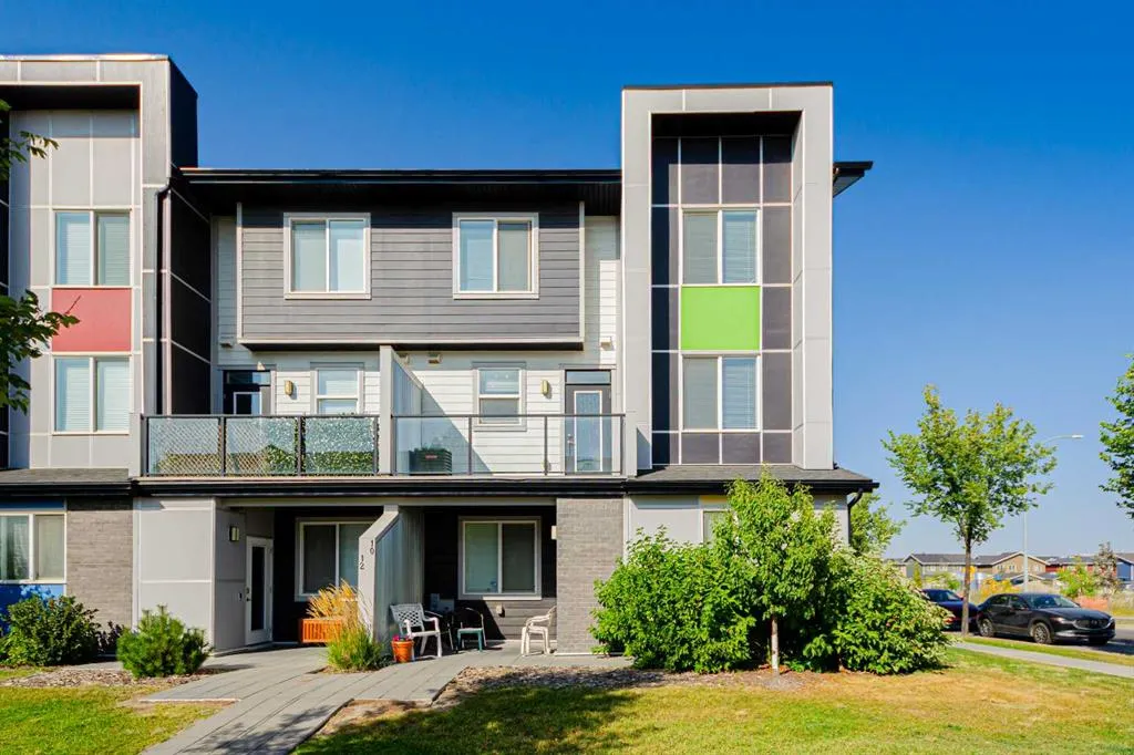 515 Redstone Walk NE, #202