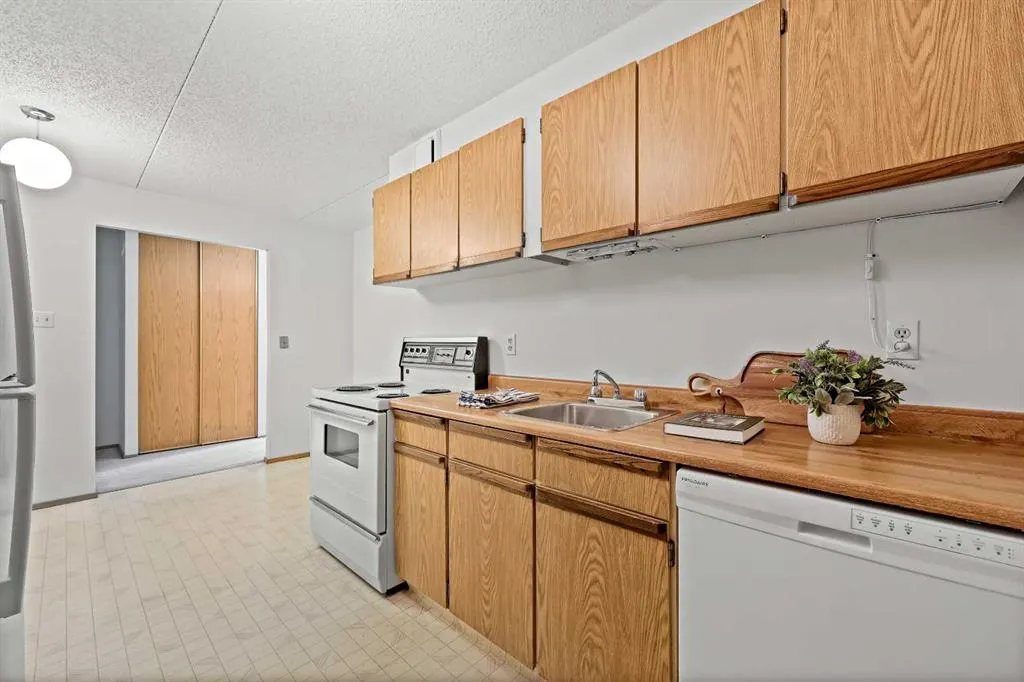 5204 Dalton Drive NW, #503