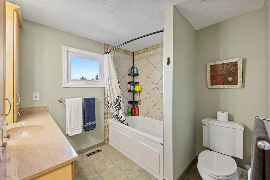 5400 Dalhousie Drive NW, #76