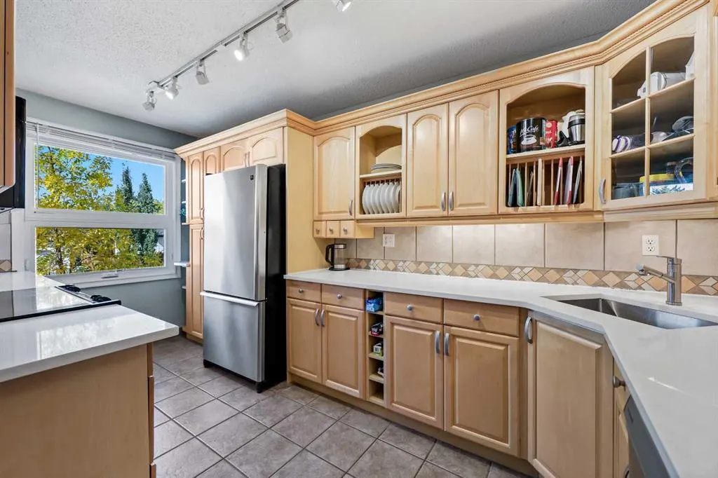 5400 Dalhousie Drive NW, #76