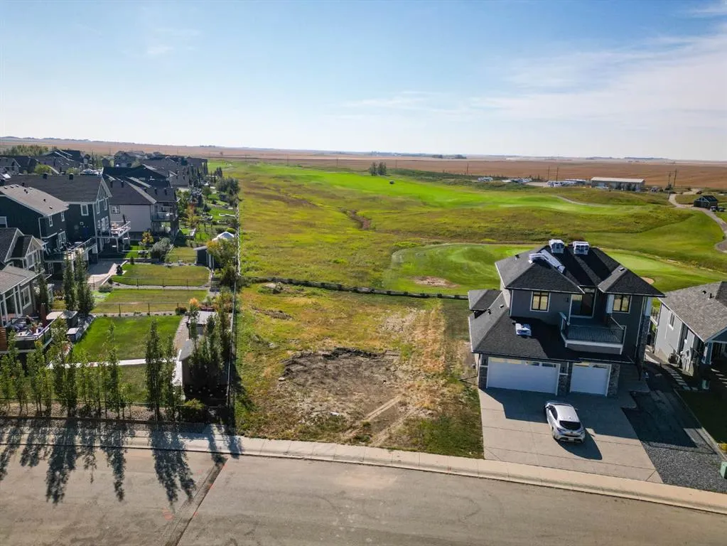 496 Muirfield Crescent