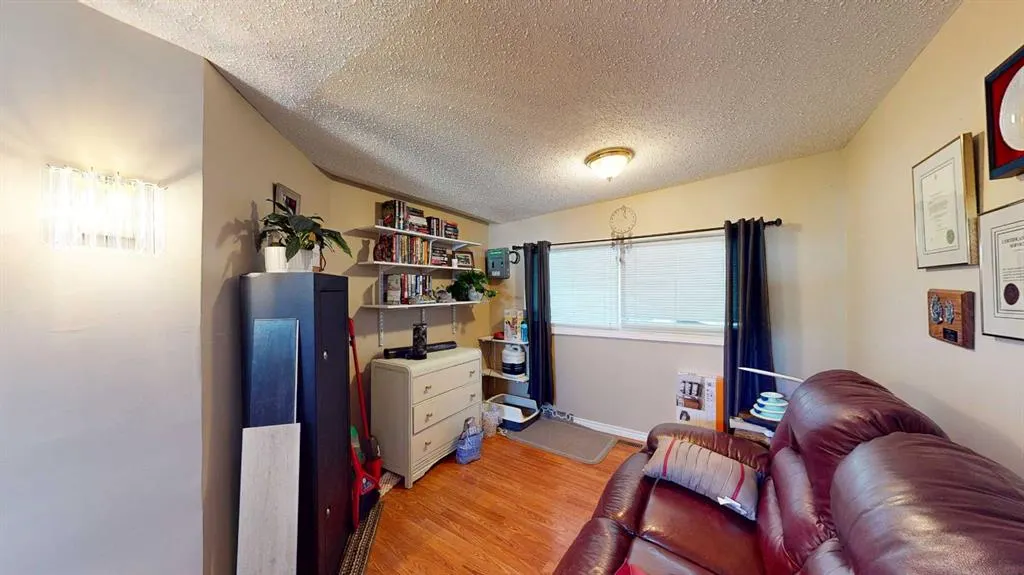 25 De Havilland Boulevard SW
