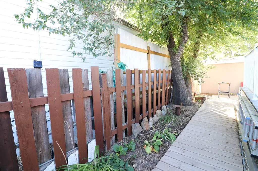 25 De Havilland Boulevard SW
