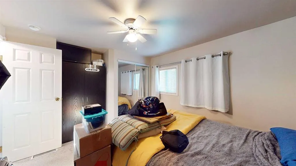 25 De Havilland Boulevard SW