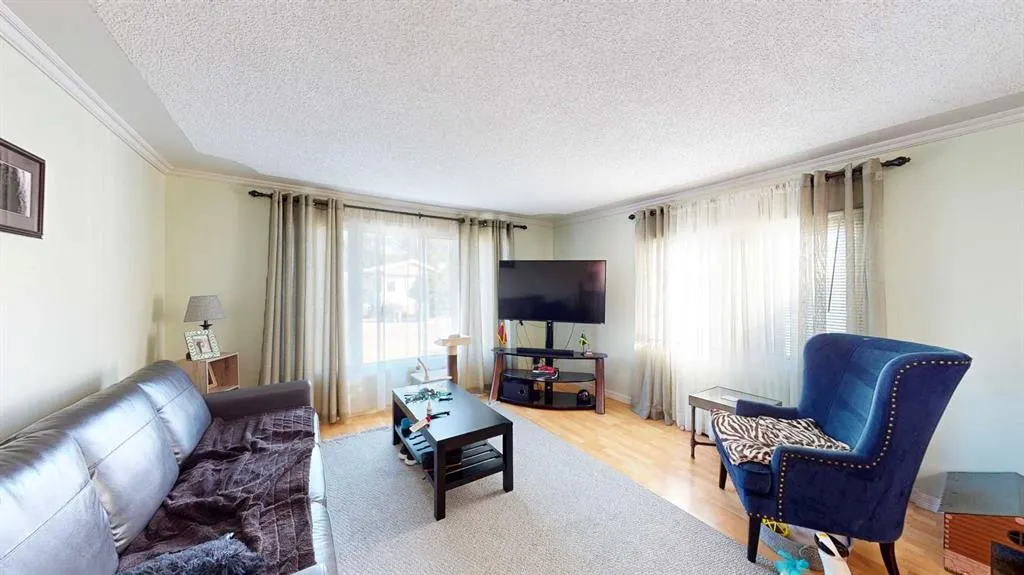 25 De Havilland Boulevard SW