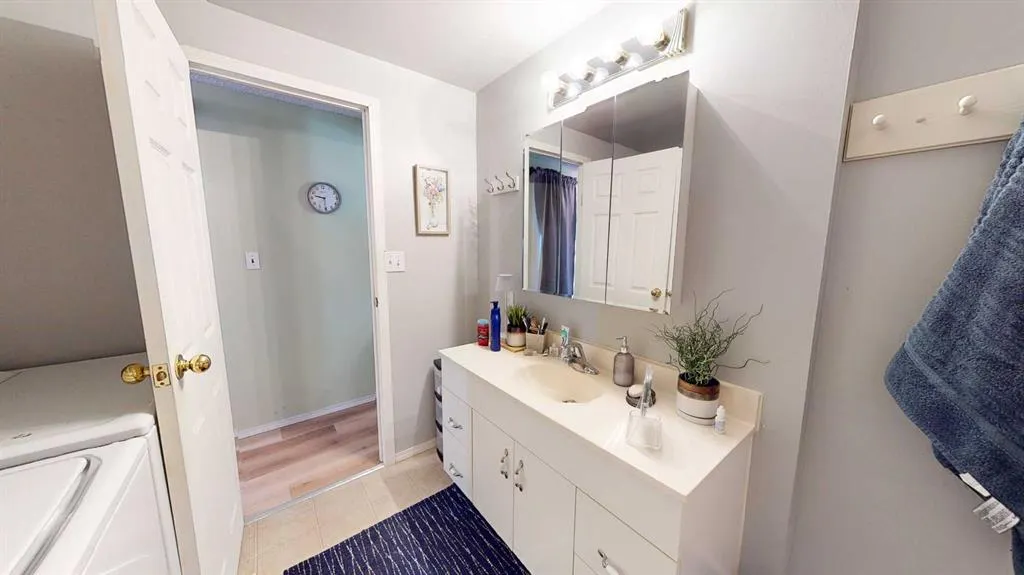 25 De Havilland Boulevard SW