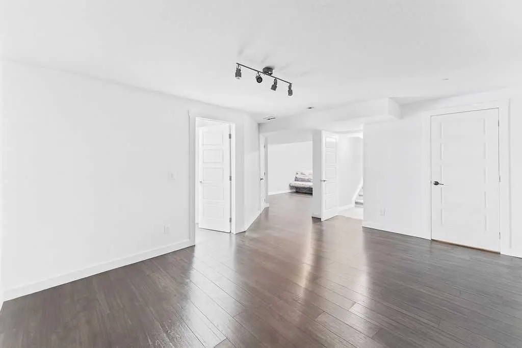 59 Howse Manor NE