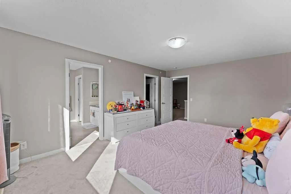 59 Howse Manor NE