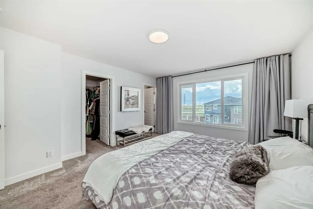 171 Red Sky Crescent NE
