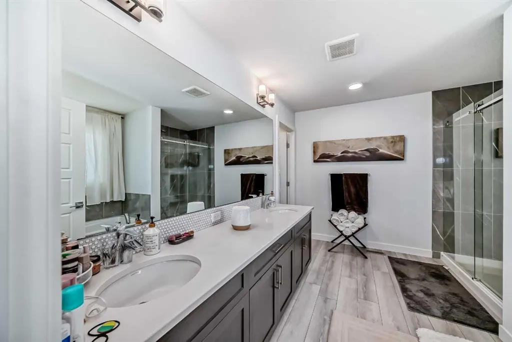171 Red Sky Crescent NE