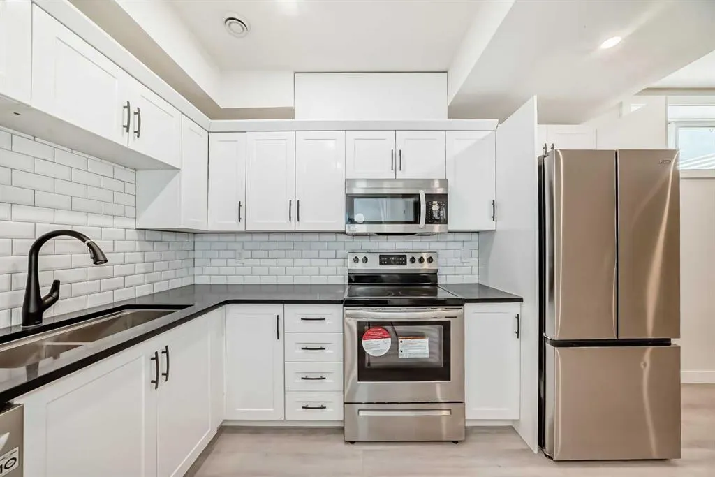171 Red Sky Crescent NE