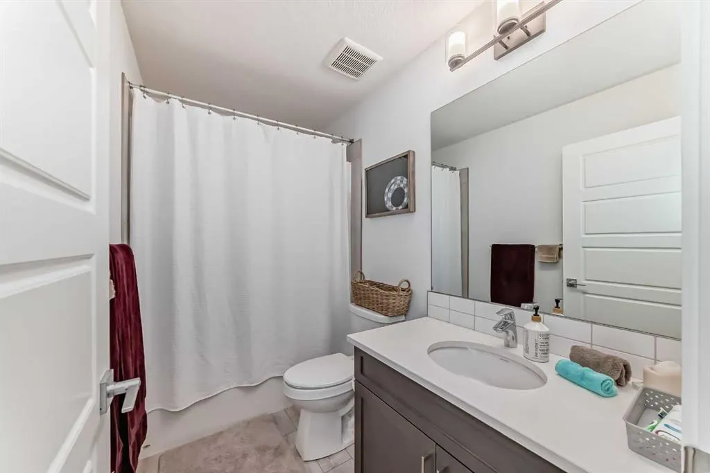 171 Red Sky Crescent NE