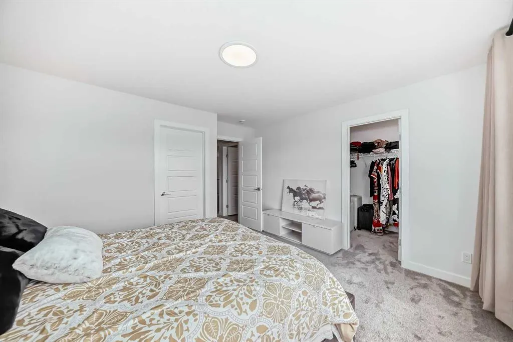171 Red Sky Crescent NE