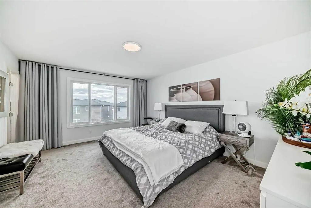 171 Red Sky Crescent NE