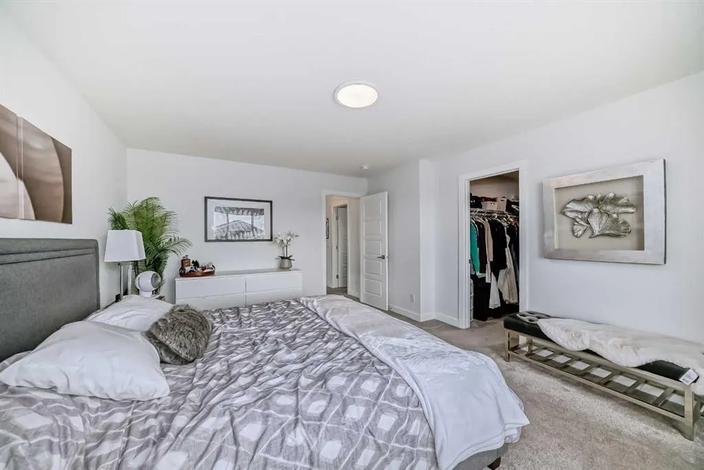 171 Red Sky Crescent NE