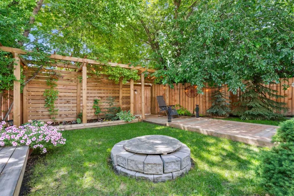 343 Canterbury Drive SW