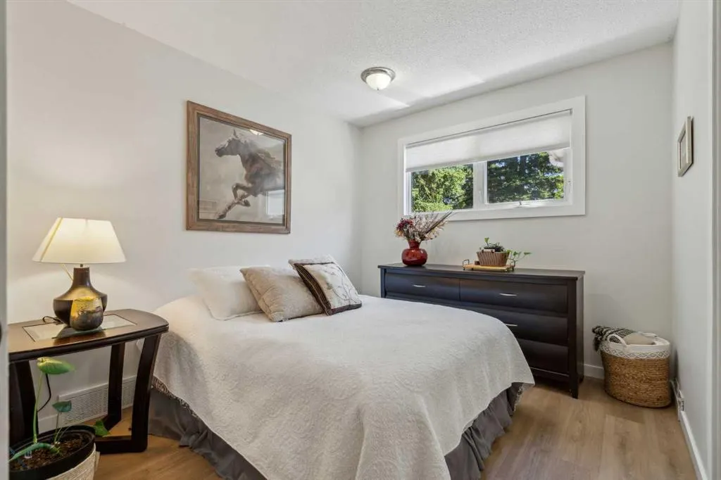 343 Canterbury Drive SW