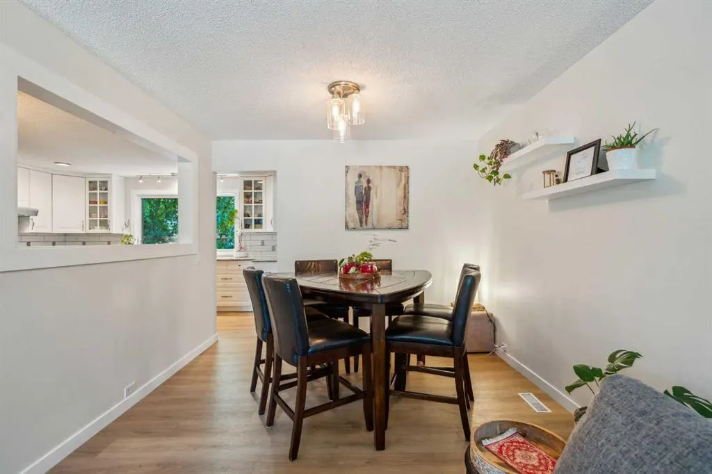 343 Canterbury Drive SW