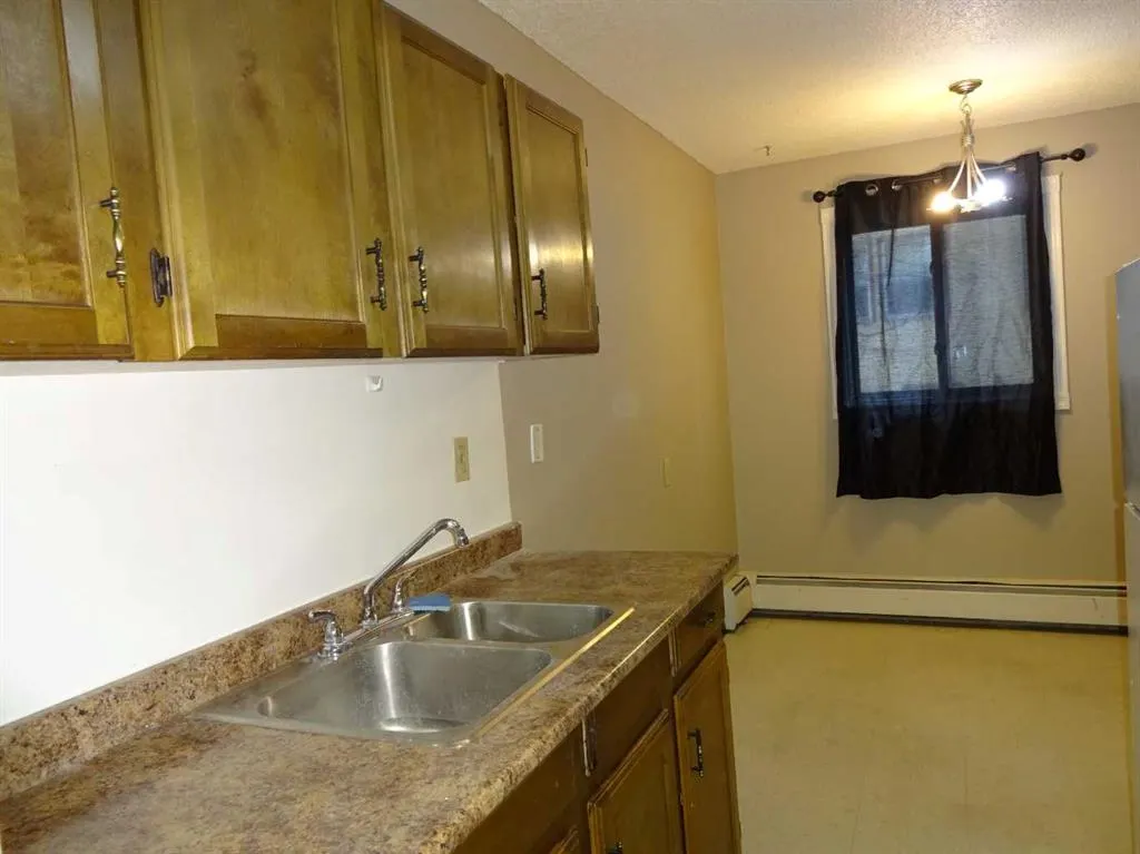 2410 14 Street SW, #b1-312