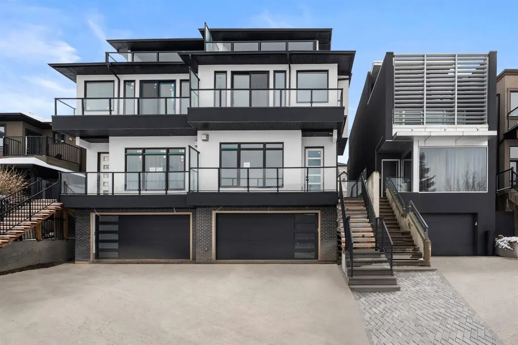1907 28 Avenue SW