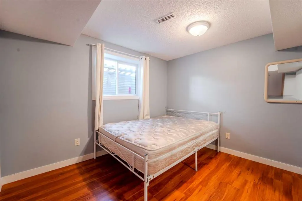 26 Elston Place