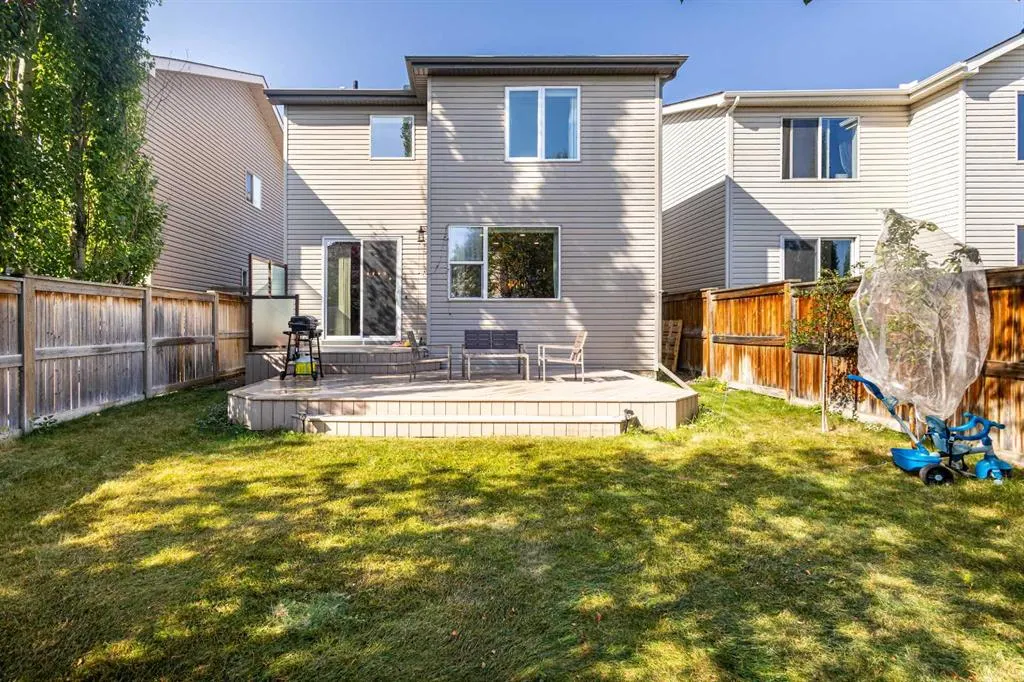 36 Aspen Hills Close SW