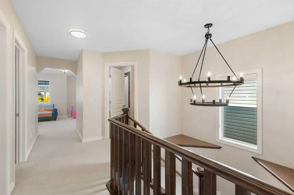 36 Aspen Hills Close SW