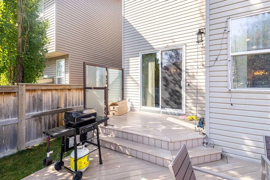 36 Aspen Hills Close SW