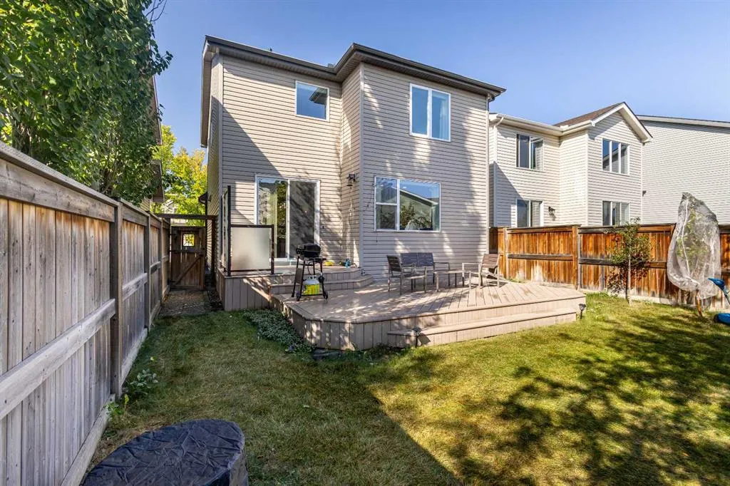 36 Aspen Hills Close SW