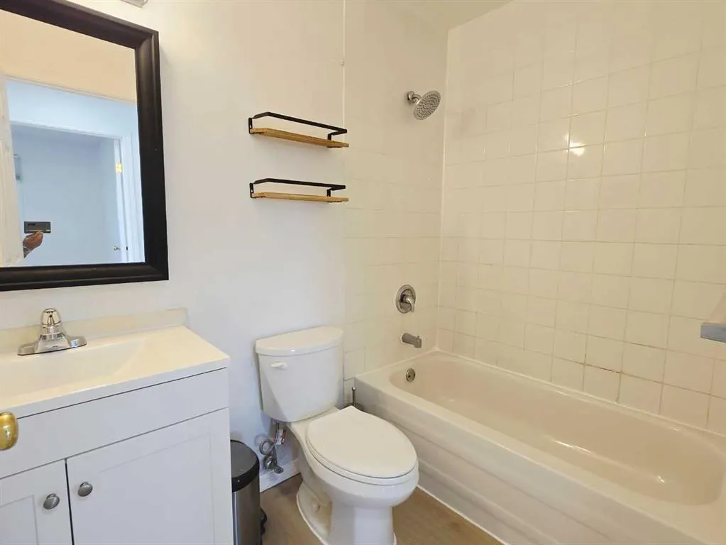 6825 Centre Street NW, #302