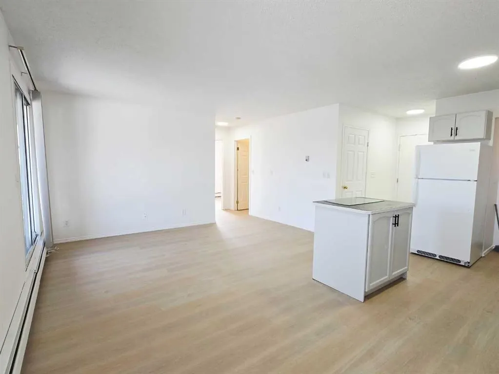 6825 Centre Street NW, #302