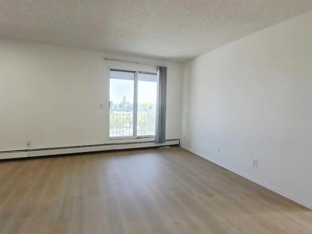 6825 Centre Street NW, #302