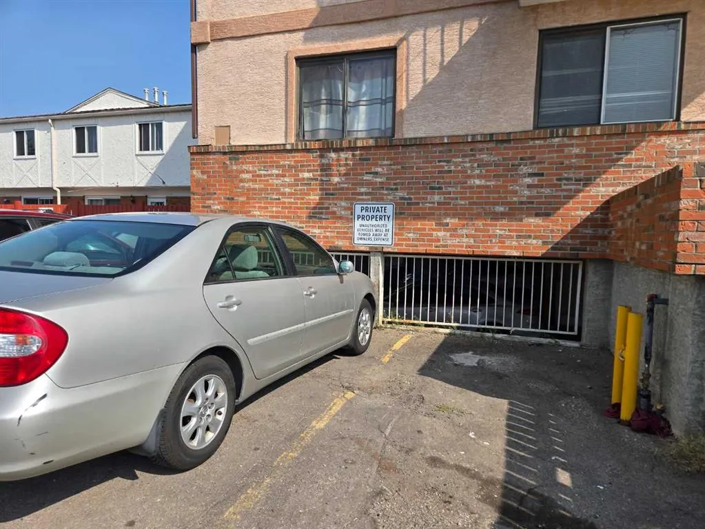 6825 Centre Street NW, #302