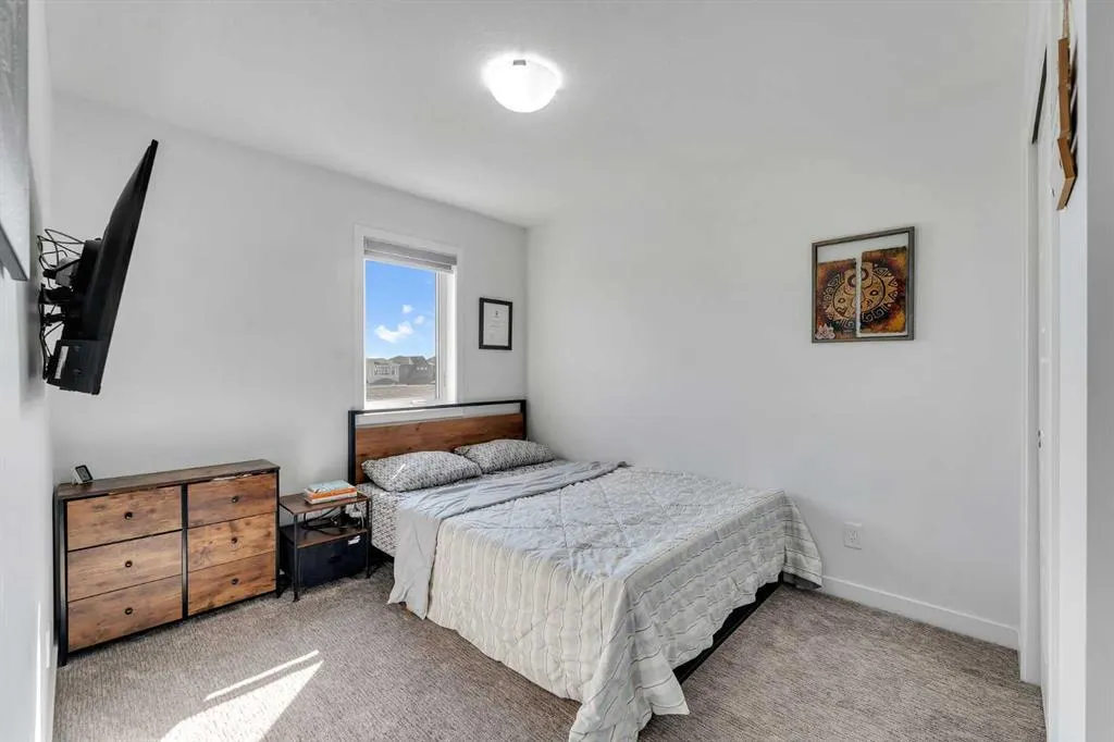 72 Creekside Boulevard SW