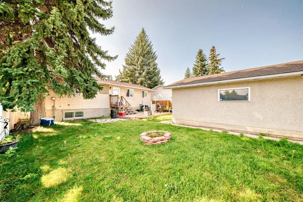 11151 Braeside Drive SW