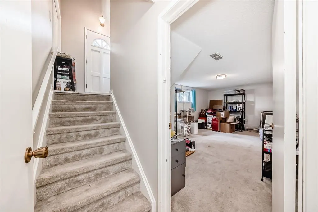 11151 Braeside Drive SW