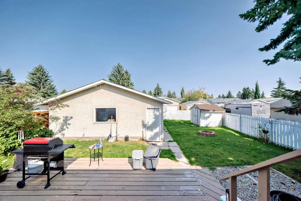 11151 Braeside Drive SW