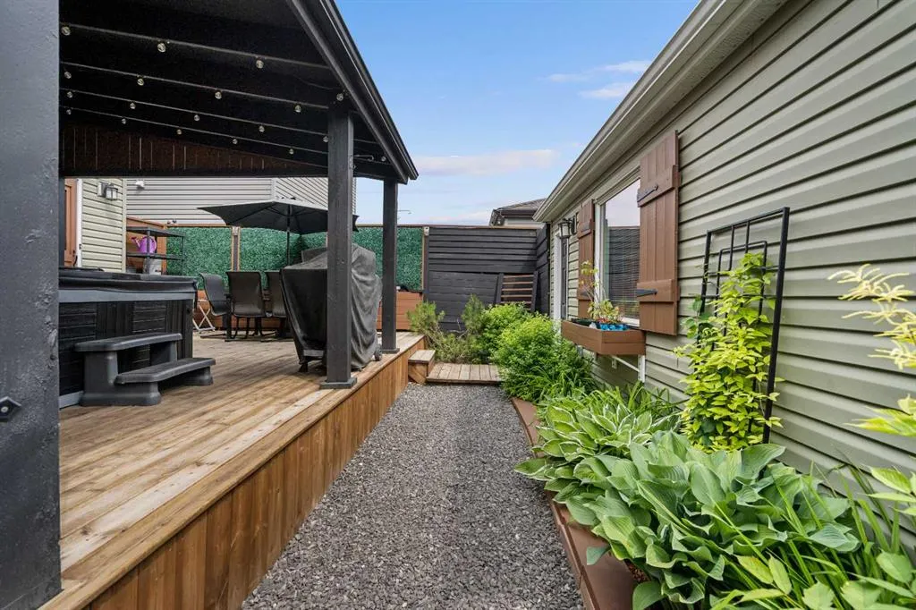 80 Legacy Crescent SE