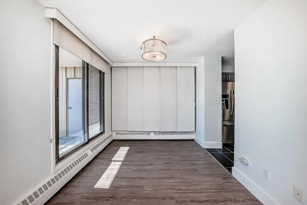 145 POINT Drive NW, #208