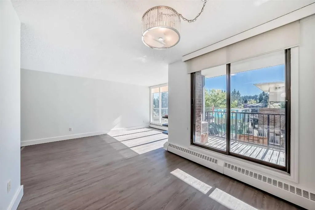 145 POINT Drive NW, #208