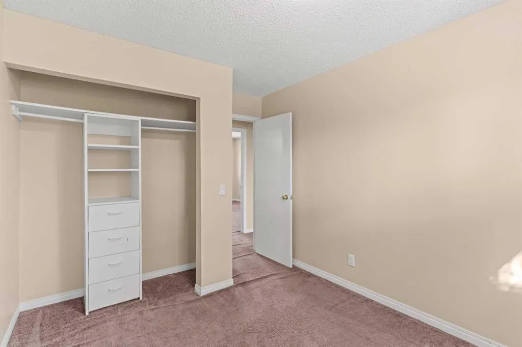 212 Queen Anne Road SE