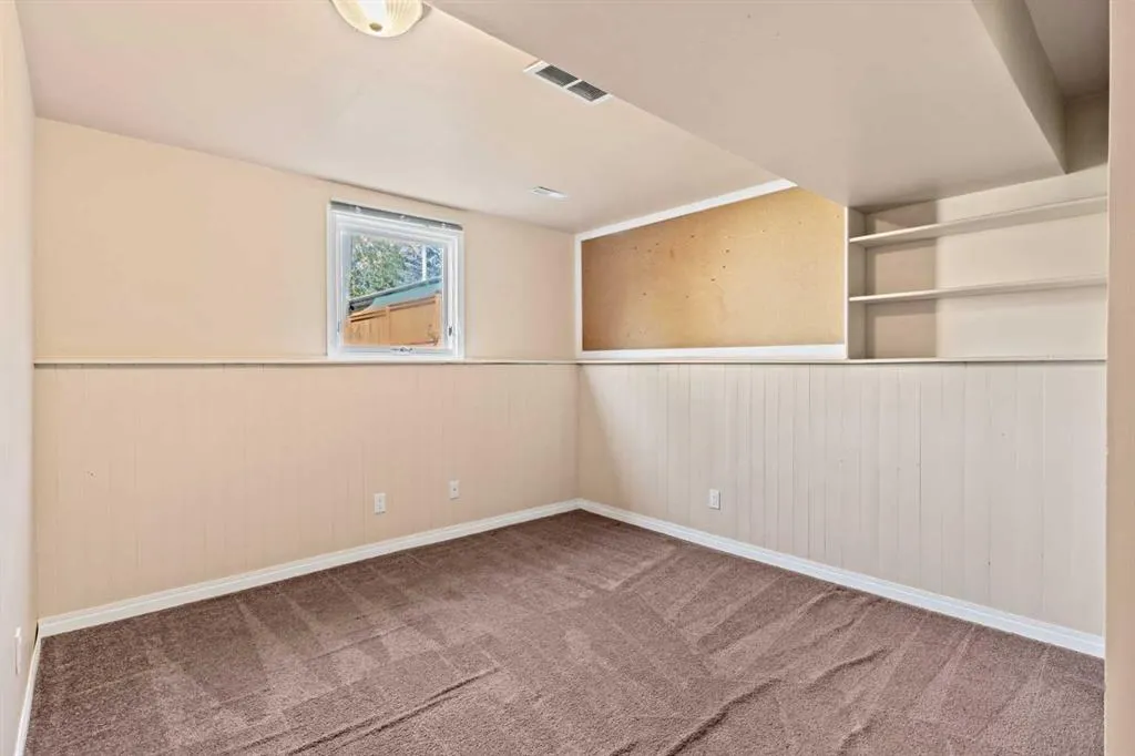 212 Queen Anne Road SE