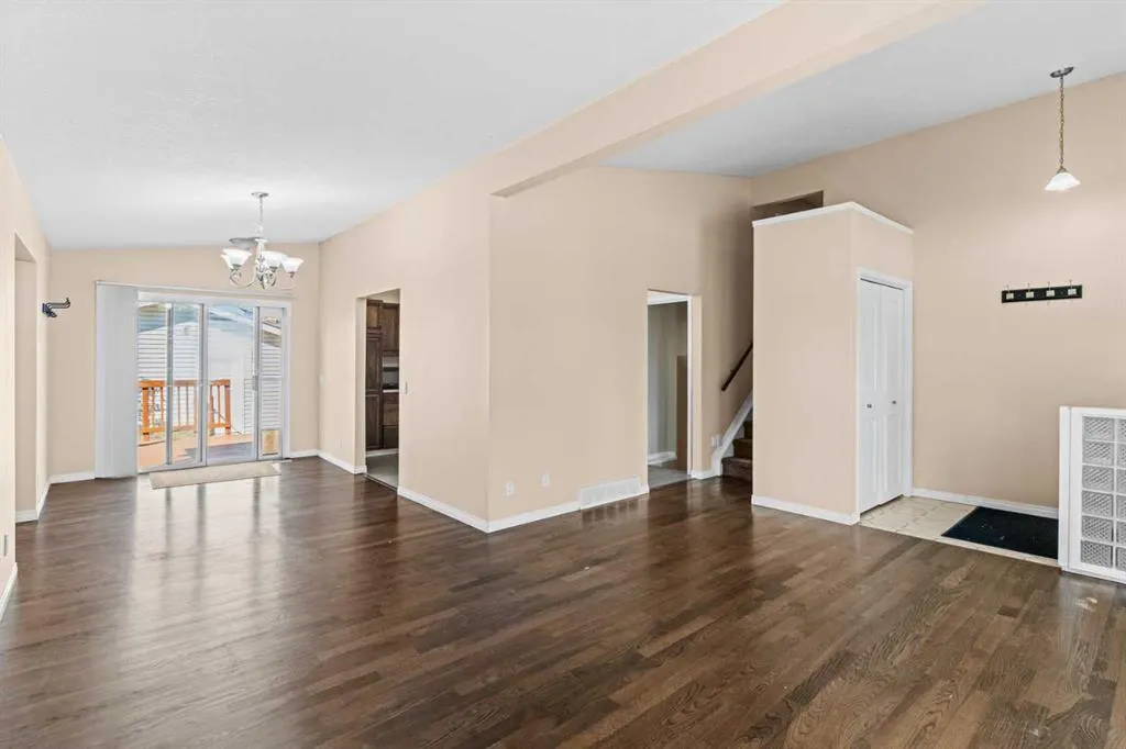 212 Queen Anne Road SE