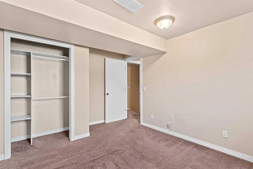 212 Queen Anne Road SE