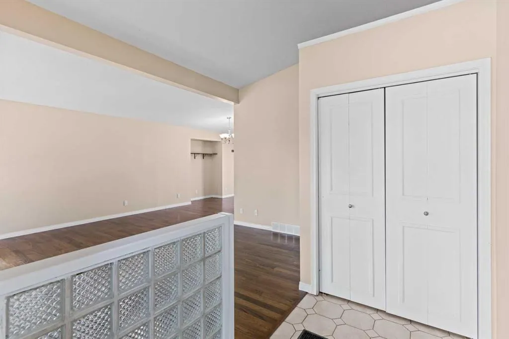 212 Queen Anne Road SE