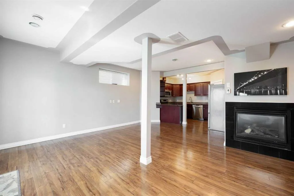 121 Gravelstone Way