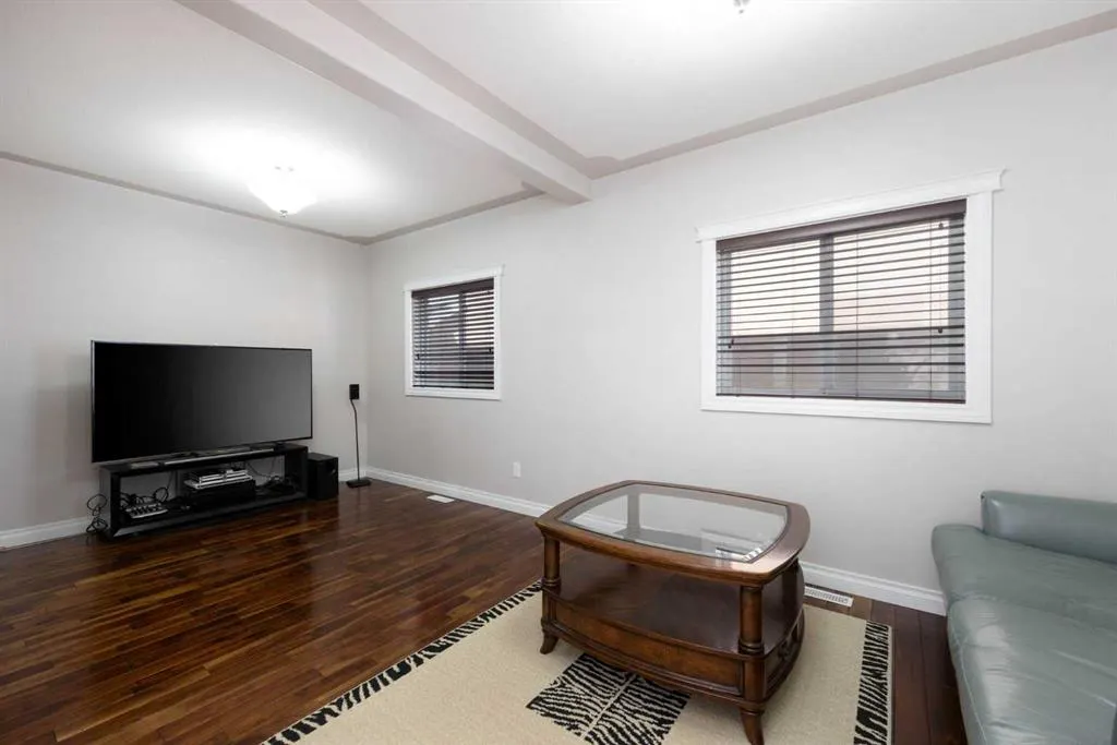 121 Gravelstone Way