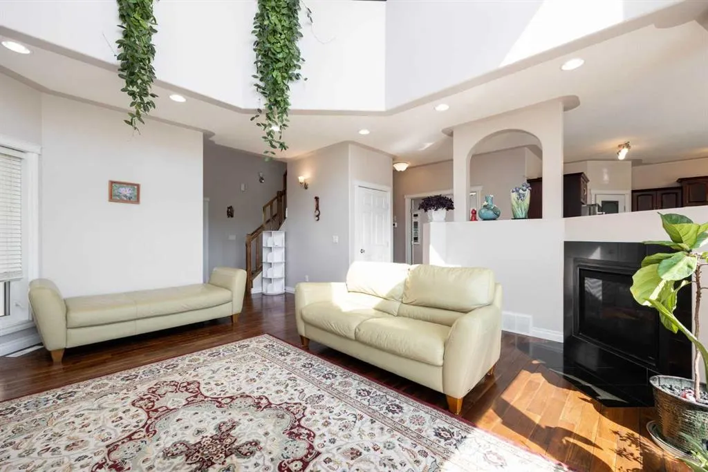 121 Gravelstone Way